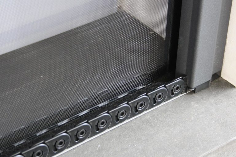 Rolhorplissé-detail-ketting